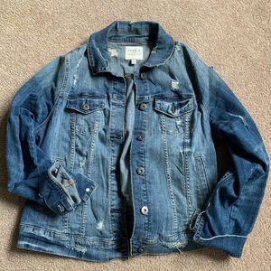 Distressed denim stretchy Jean jacket